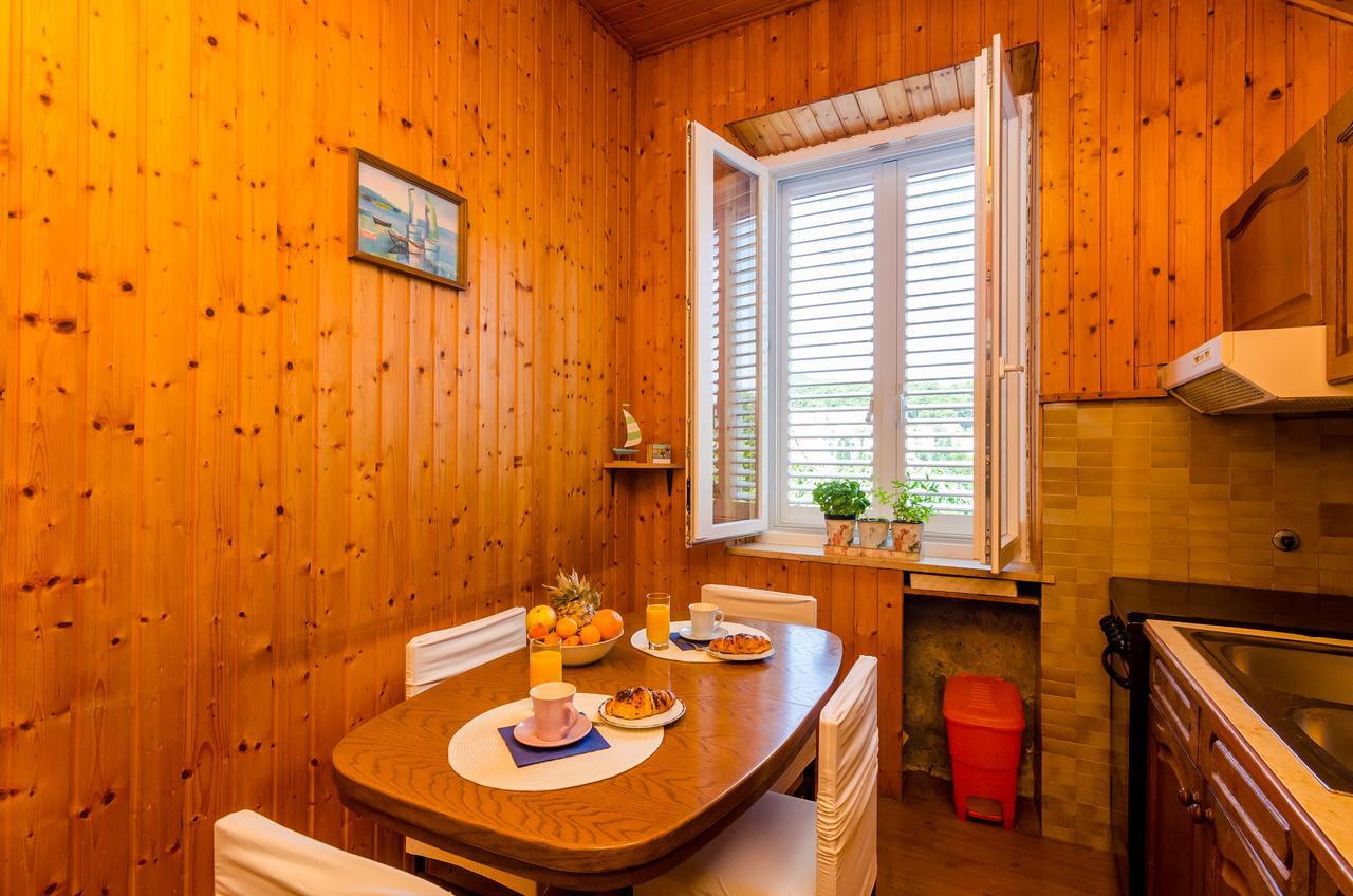Marich Homestay Дубровник Екстериор снимка